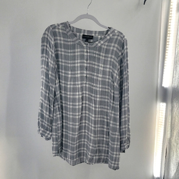 Lane Bryant Gray Checkered Button-Up Shirt - Picture 1 of 15